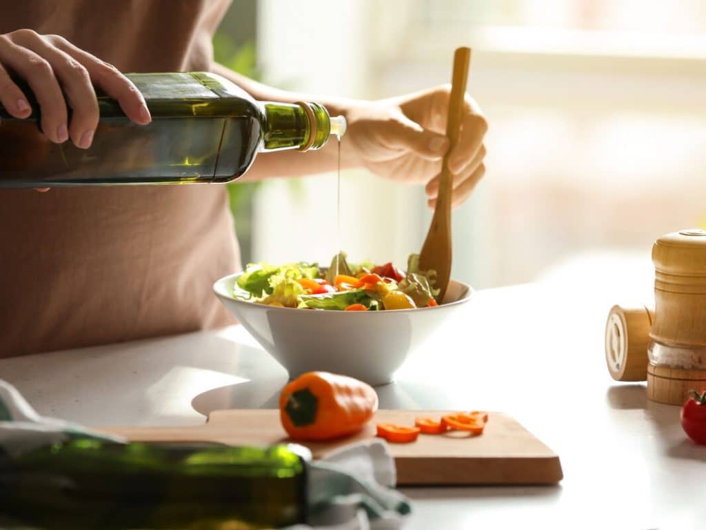 alzheimer-une-demi-cuillere-soupe-huile-olive-permettrait-repousser-ans