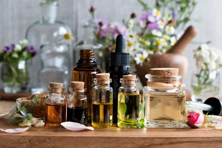 L’aromathérapie : définition et bienfaits des huiles essentielles