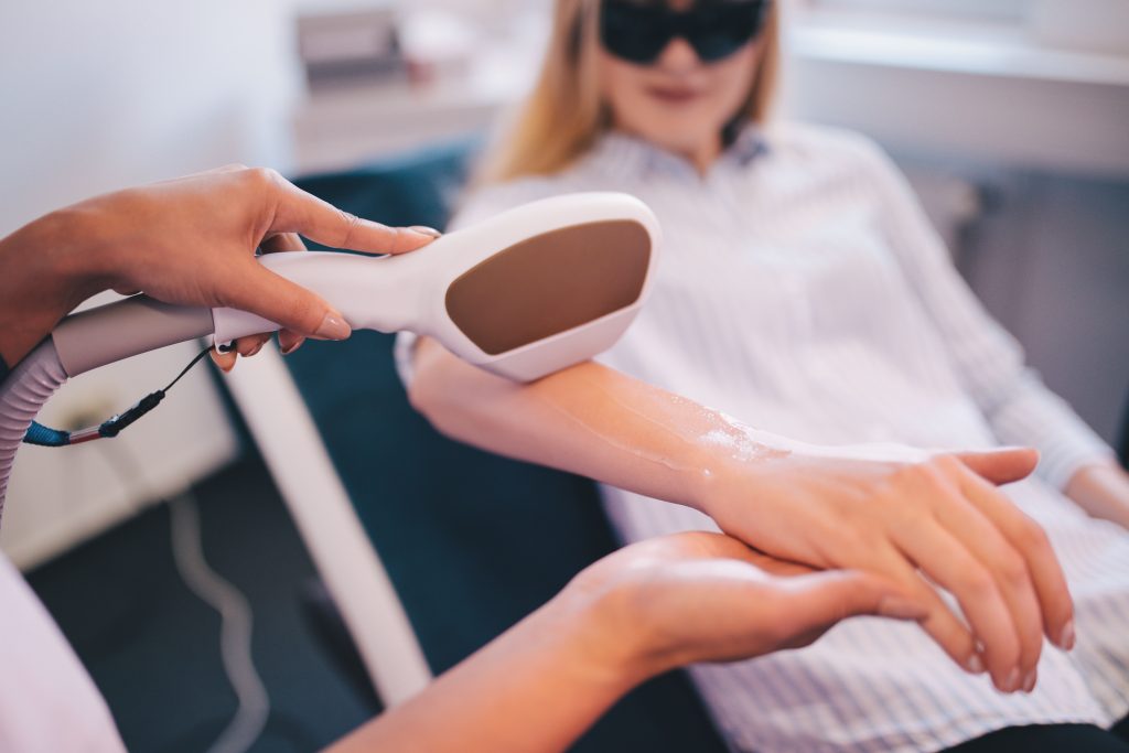 L’épilation au laser : que faut-il savoir ?