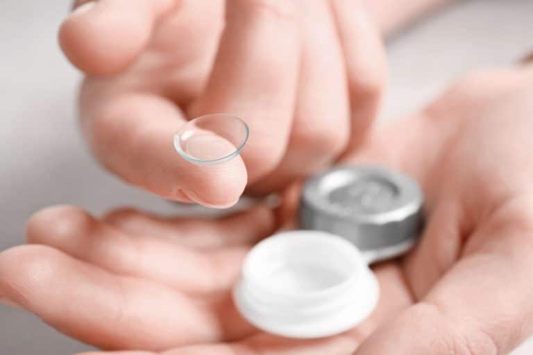 Les lentilles de contact peuvent-elles être dangereuses ? Les lentilles de contact peuvent-elles être dangereuses ?