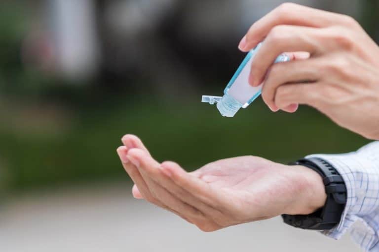 Le gel hydroalcoolique : une solution nécessaire tout le temps ! Le gel hydroalcoolique : une solution nécessaire tout le temps !