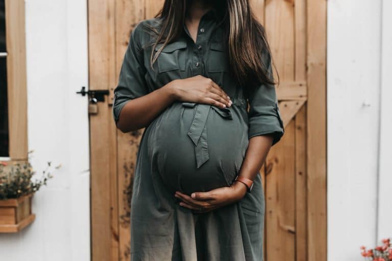 Brûlures d’estomac, remontées acides, RGO chez la femme enceinte : Comment les soulager ? Brûlures d’estomac, remontées acides, RGO chez la femme enceinte : Comment les soulager ?