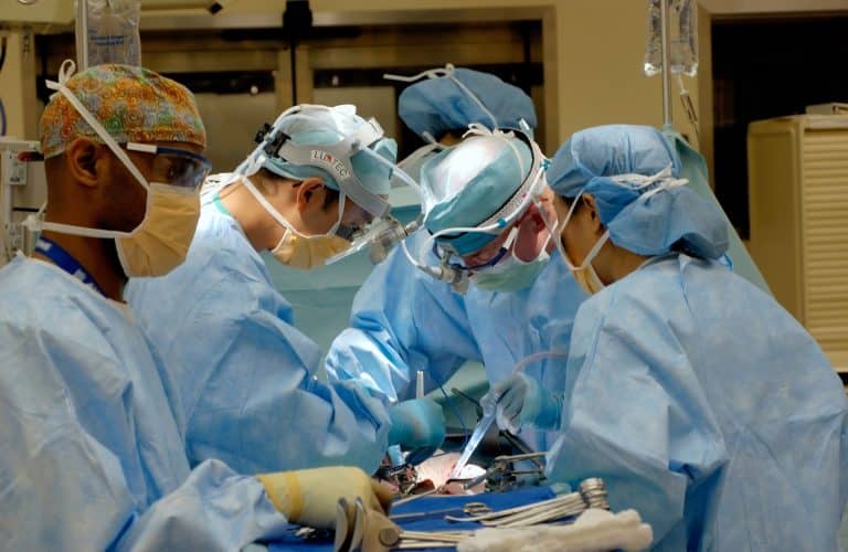 Comment se préparer à une opération de chirurgie esthétique ? Comment se préparer à une opération de chirurgie esthétique ?