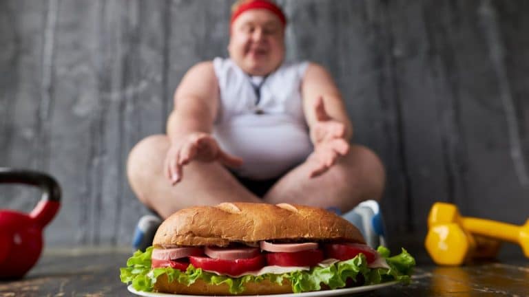 Savez-vous ce qui tue plus que le tabac ou la mauvaise alimentation ?